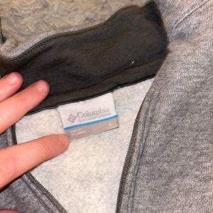 Large Columbia Jacket, Unisex, Comfortable, Light gray. Worn once